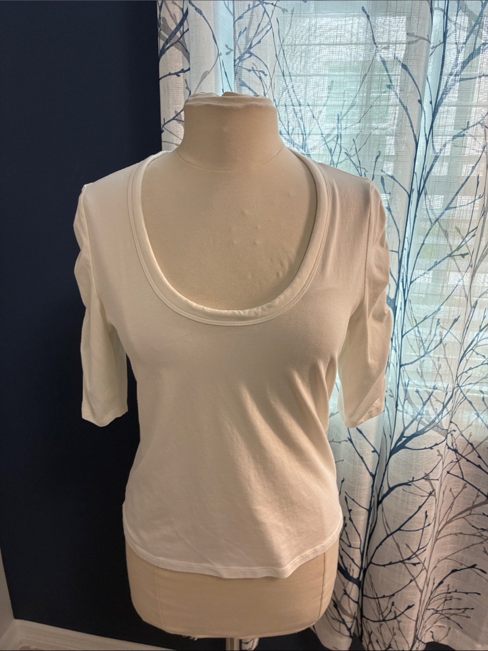 White House Black Market Scoop Neck White Top